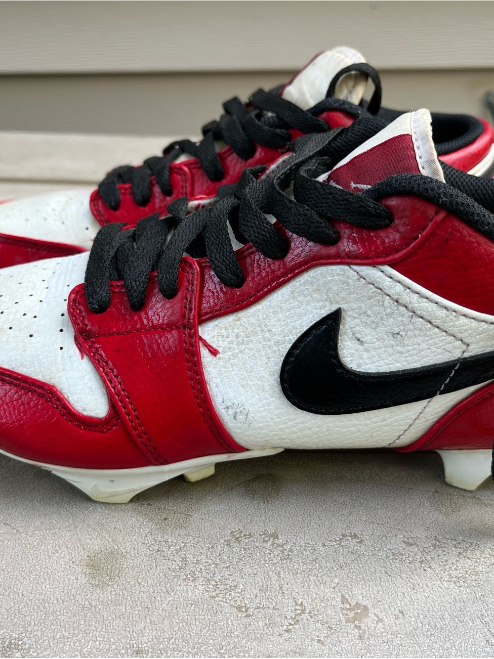 Jordan Red, White & Black Low-Top football cleats - Picture 2 of 5